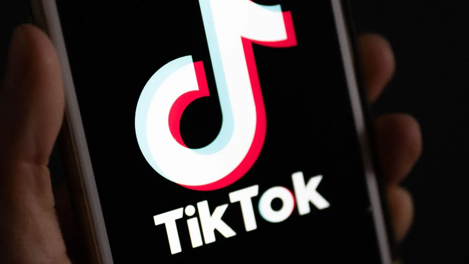 Die Plattform Tiktok hat in Deutschland viele junge Nutzerinnen und Nutzer. (Symbolbild) (Foto: Monika Skolimowska/dpa)