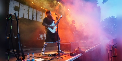 Beim Auftritt von Callejon wird mit künstlichem Rauch nicht gespart. (Foto: Wolfgang Hauf)