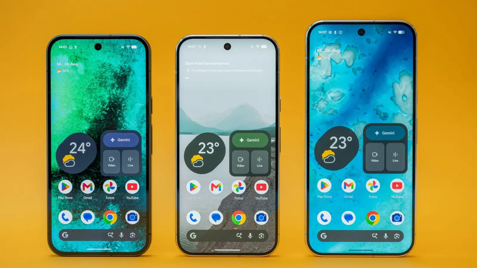 Eine lange Reihe von vorn: Das Google Pixel 11, das Pixel 11 Pro und das Pixel 11 Pro XL (von links nach rechts). (Foto: Nico Tapia/dpa-tmn)