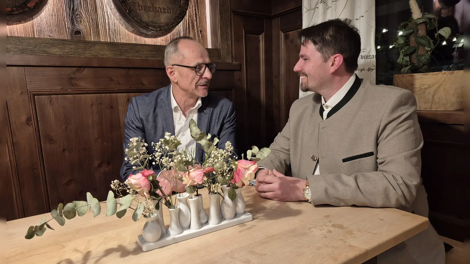 Manfred Eschenbacher und Florian Szaefer kommen in die Stichwahl. (Foto: Peter Zumach)
