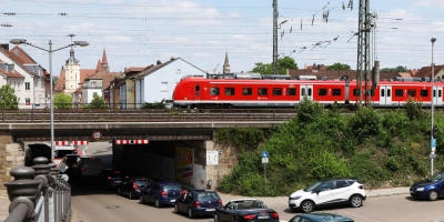 Die S-Bahnen zwischen Crailsheim und Ansbach fahren alle zwei Stunden. Doch am genauen Zeitplan stören sich etliche Nutzer. (Foto: Johannes Hirschlach)