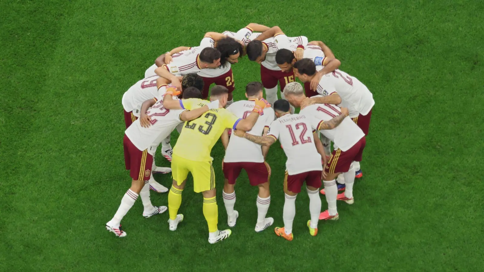 Spanien hat sich den Weg ins Finale als Team erarbeitet. (Foto: Sam Hodde/AP/dpa)