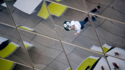 Ab Januar 2026 steigt der Mindestlohn auf 13,90 Euro pro Stunde, wodurch die Verdienstgrenze für Minijobs auf 603 Euro im Monat angehoben wird. (Foto: Marijan Murat/dpa/dpa-tmn)