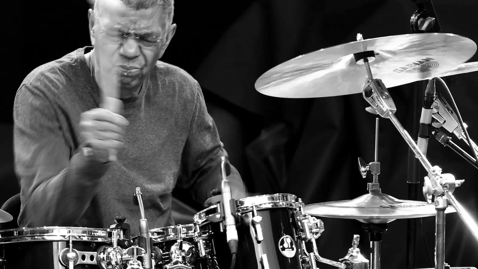 Der US-Schlagzeuger Jack DeJohnette ist gestorben. (Archivfoto) (Foto: Javier Etxezarreta/EFE/dpa)