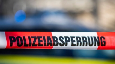 Ermittler haben in einem Waldstück bei Potsdam eine Leiche gefunden. (Symbolbild) (Foto: David Inderlied/dpa)