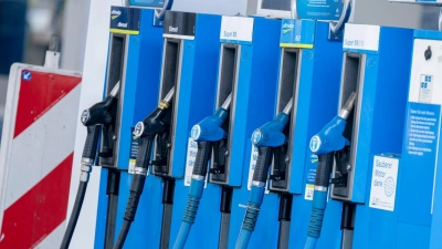 Tanken ist teurer geworden. (Symbolbild) (Foto: Peter Kneffel/dpa)