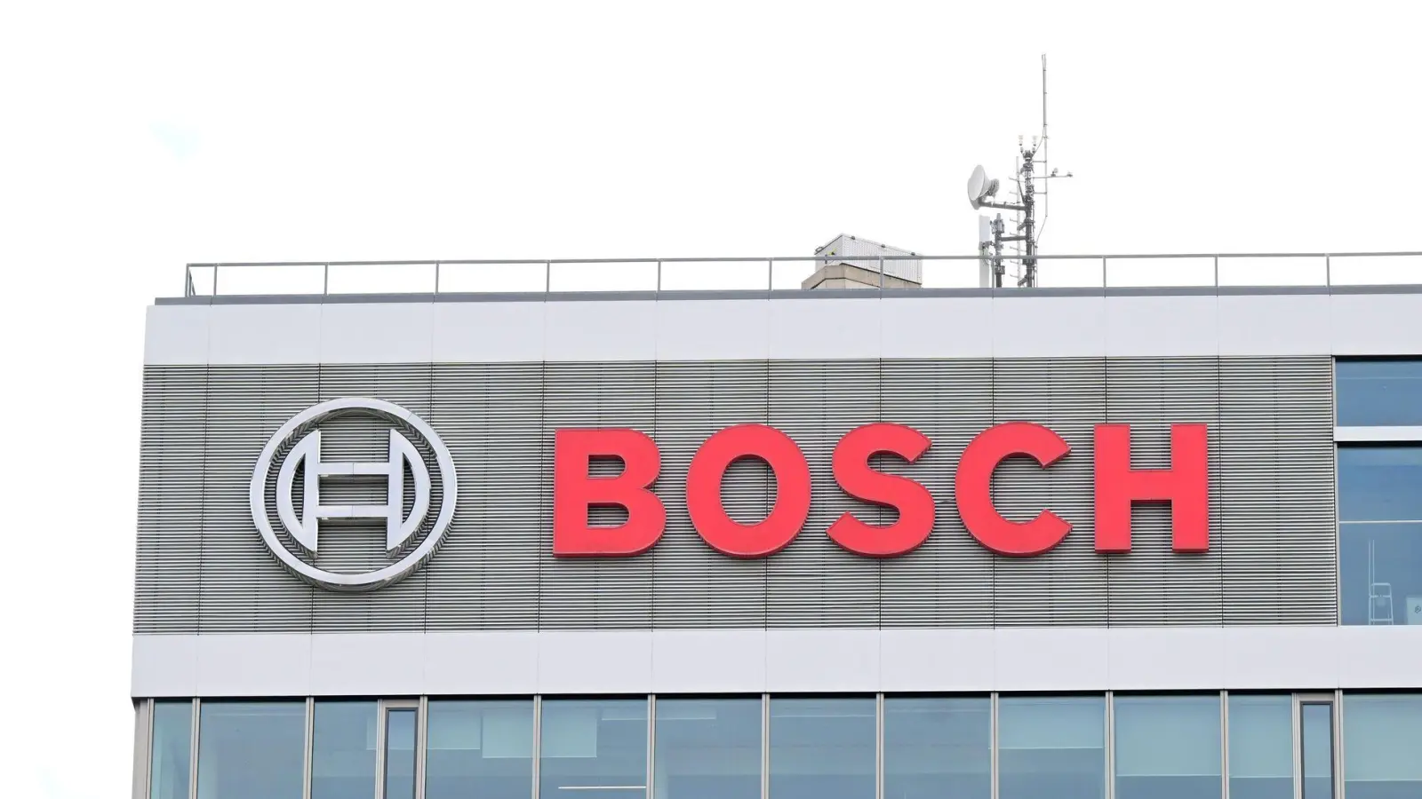 Bosch investiert in neue Geschäftsfelder. (Archivbild) (Foto: Bernd Weißbrod/dpa)