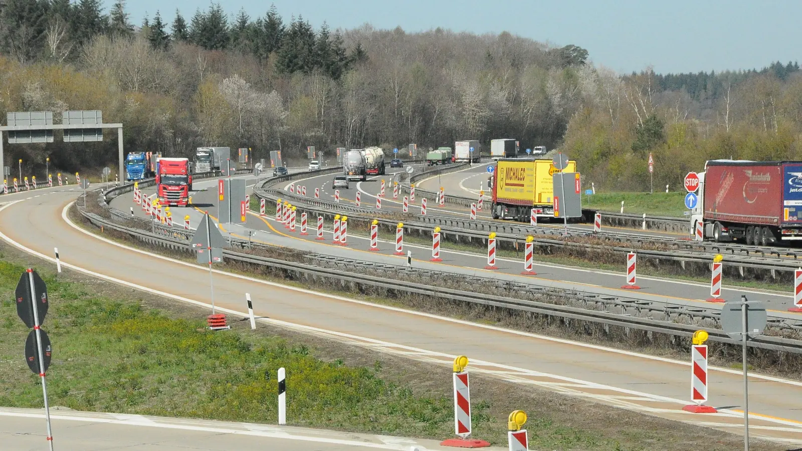 Nach jahrelanger Baustelle soll der sechsstreifige Ausbau der A6 Mitte Dezember abgeschlossen sein. (Archivbild: Wolfgang Grebenhof)