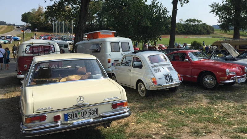 Das Oldtimertreffen gehört zu den traditionsreichen Veranstaltungen, die auf dem Vereinsgelände des Wettringer SV stattfinden. Der Verein plant diverse Verbesserungsmaßnahmen und braucht dafür Unterstützung der Gemeinde. (Archivbild: Veteranenfreunde Wettringer SV)