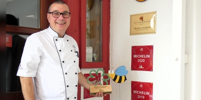 Lars Zwick vom Landhaus zum Falken in Tauberzell freut sich über seine Auszeichnung. (Foto: Karl-Heinz Gisbertz)