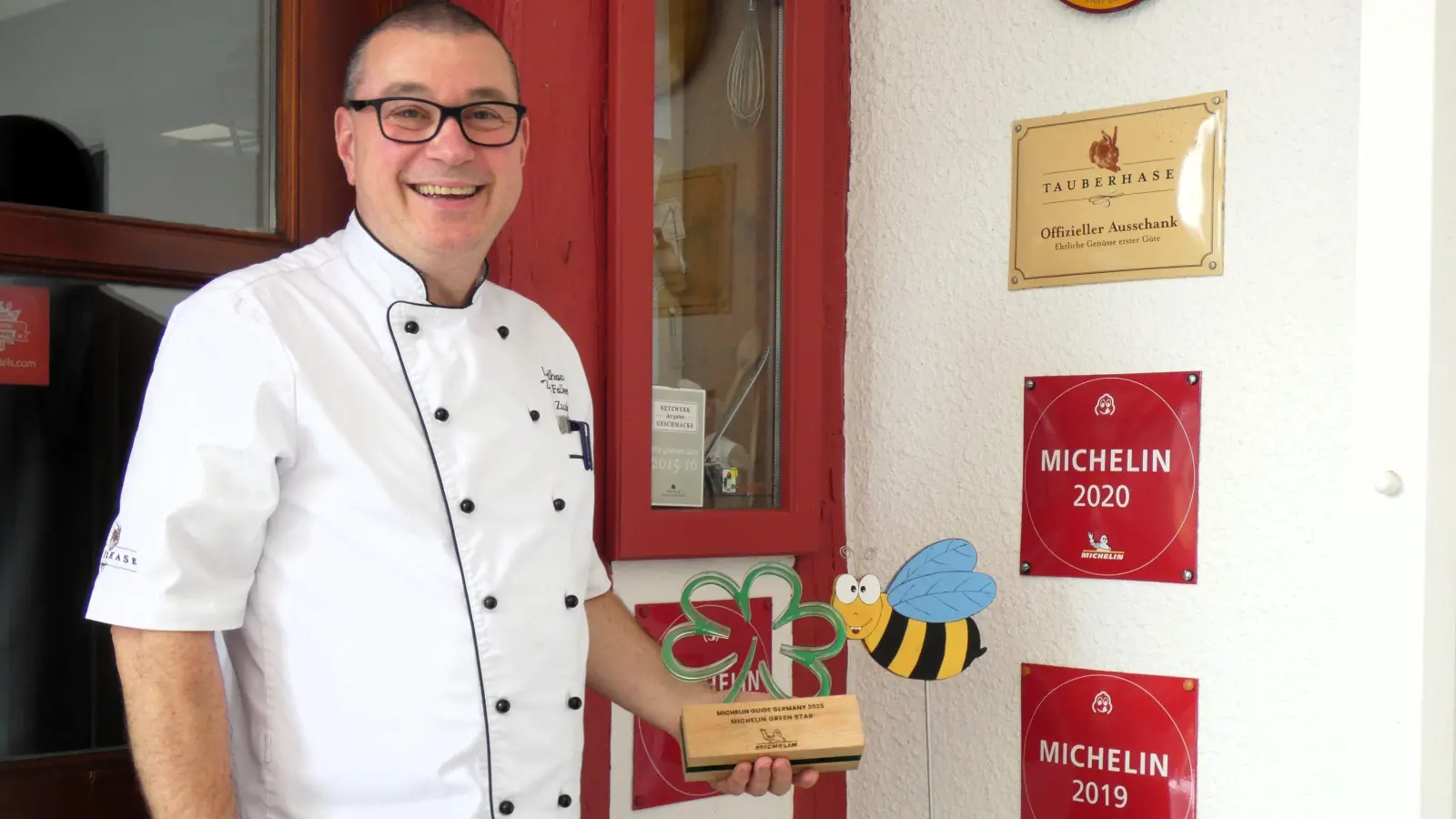 Lars Zwick vom Landhaus zum Falken in Tauberzell freut sich über seine Auszeichnung. (Foto: Karl-Heinz Gisbertz)