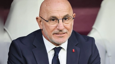 Voll des Lobes für Portugal-Star Cristiano Ronaldo: Spaniens Trainer Luis de la Fuente. (Foto: Christian Charisius/dpa)