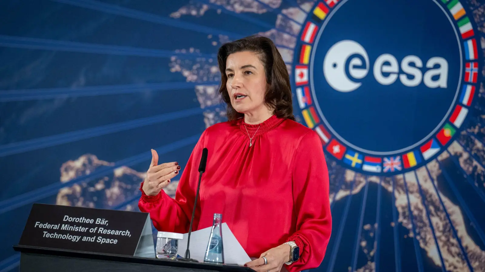 Bundesraumfahrtministerin Dorothee Bär bewertet die Mond-Mission als Erfolg. (Archivbild) (Foto: Sina Schuldt/dpa)