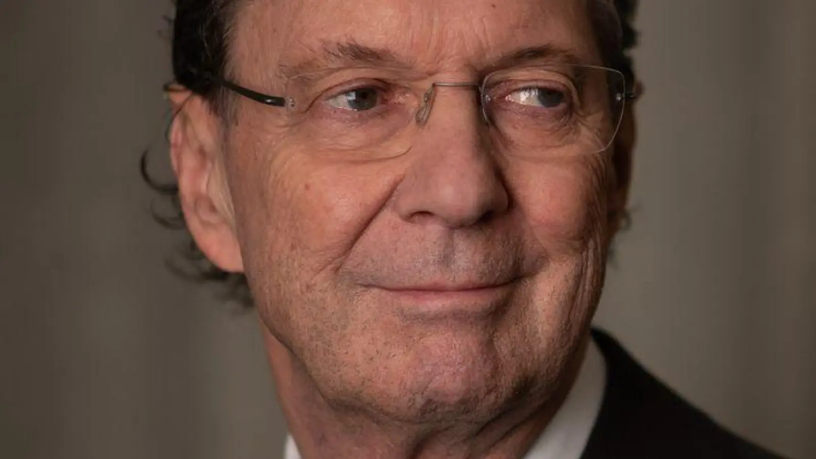 Propagiert eine bestimmte Form von Eitelkeit: Martin Suter (Archivbild) (Foto: Sebastian Gollnow/dpa)