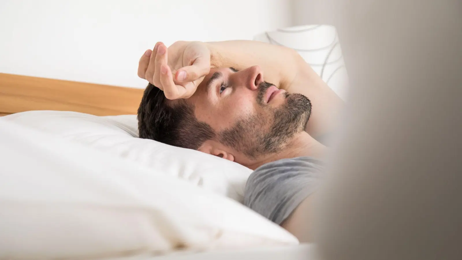 Wochenlang antriebslos, erschöpft und freudlos? Geht es einem so, sollte man eher an eine Depression als an Frühjahrsmüdigkeit denken. (Foto: Christin Klose/dpa-tmn)