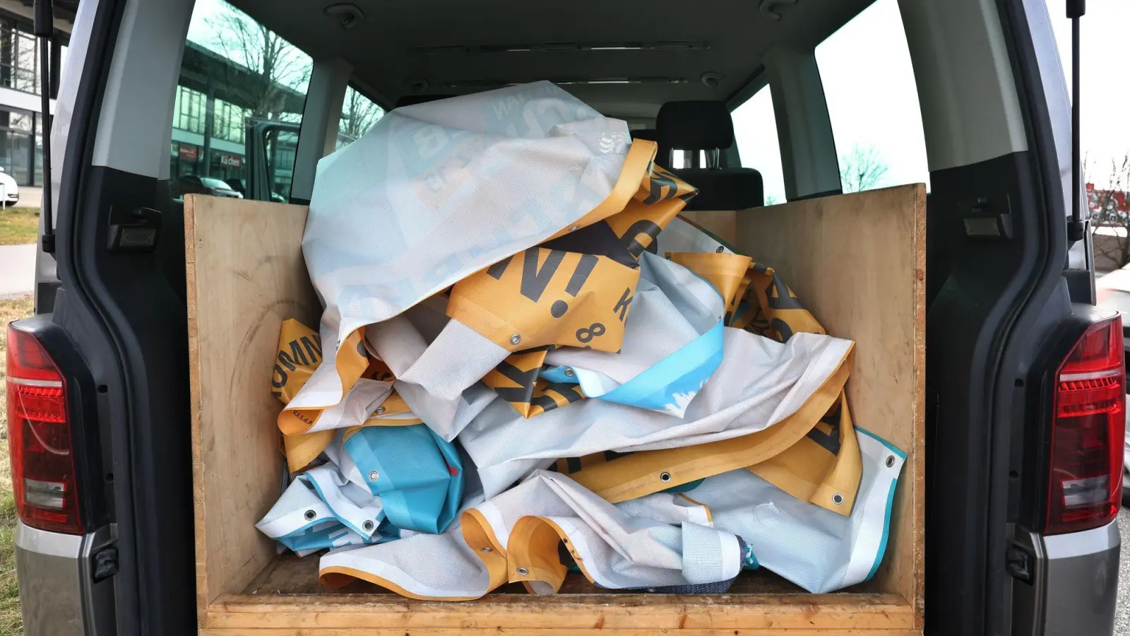 Nach den Kommunalwahlen wird aufgeräumt - aber nicht überall. (Foto: Karl-Josef Hildenbrand/dpa)