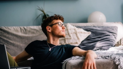 Vergleichen gehört zur menschlichen Natur. Problematisch wird es, wenn Vergleiche zur Selbstabwertung führen. (Foto: Zacharie Scheurer/dpa-tmn)