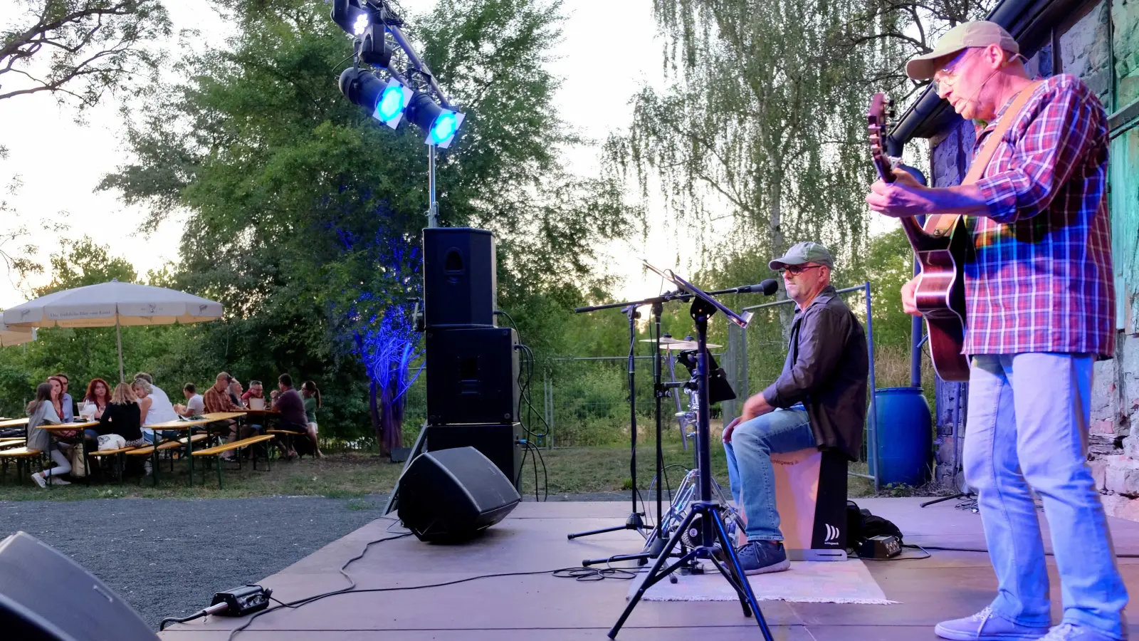 Im vergangenen Jahr feierte die Veranstaltung ihre Premiere. Auf der Kulturbühne Schaitbergerstraße spielte unter anderem die Band „Acoustic Blend“. (Archivfoto: Martin Stumpf)