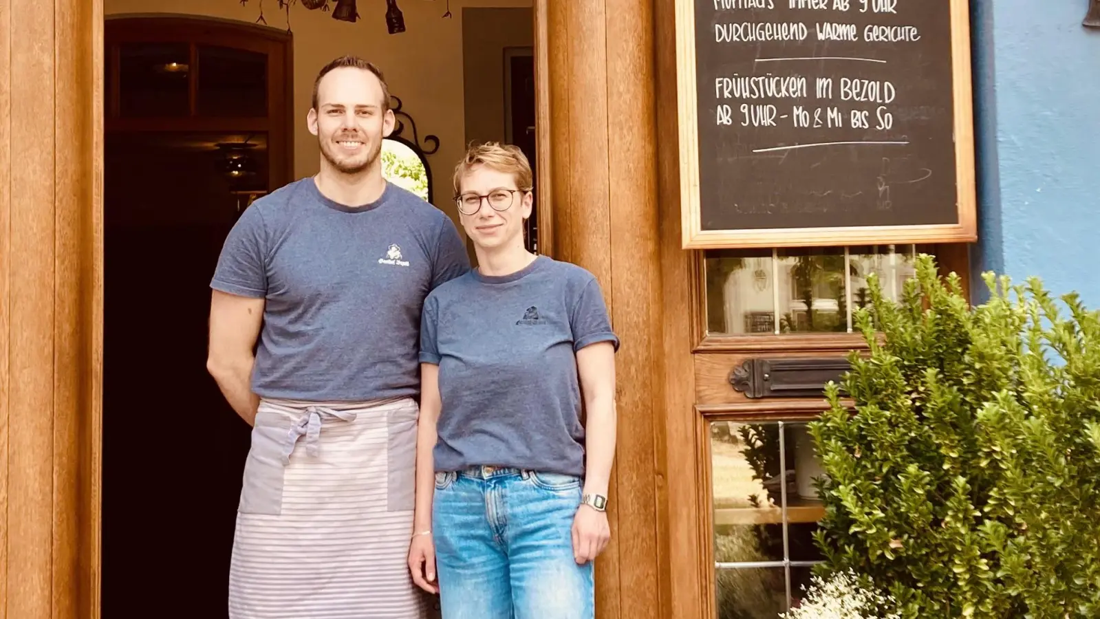 Heike Müller und Fabian Engelhardt haben im Hotel-Gasthof Bezold das Ruder übernommen. (Foto: Corinna Müller)