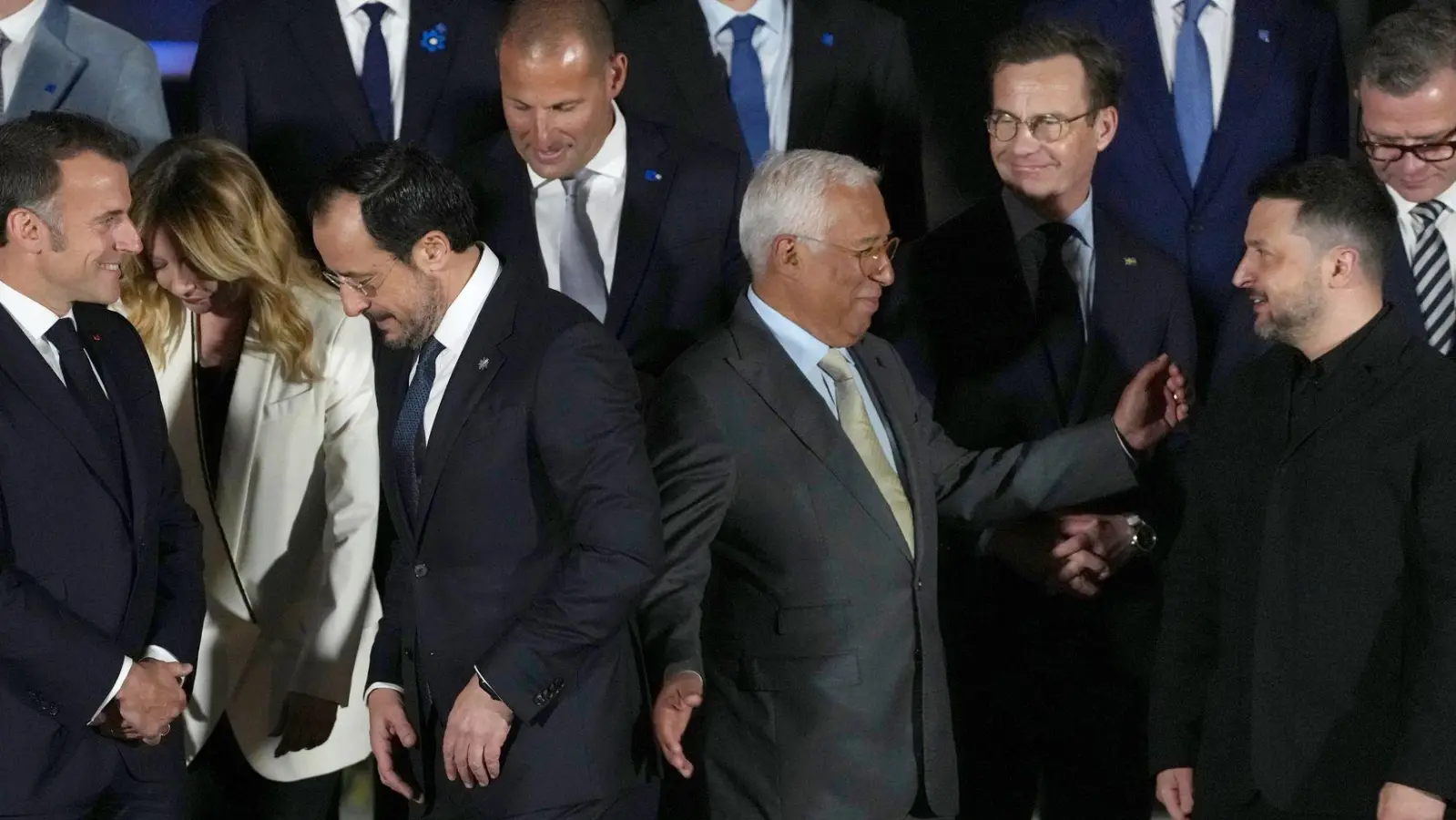 Wie geht es mit dem Iran-Krieg weiter - und wie können die Energiepreise gesenkt werden? Die EU-Spitzen diskutieren in Zypern.  (Foto: Petros Karadjias/AP/dpa)