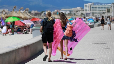 Ab nach Palma! Badeurlaub auf der Balearen-Insel wird auch Last-Minute zu haben sein. Wenn auch nicht zwingend supergünstig. (Foto: Clara Margais/dpa/dpa-tmn)