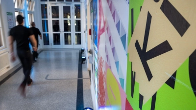 Die KI-Nutzung am Arbeitsplatz hat sich in Deutschland verdoppelt. (Symbolbild) (Foto: Soeren Stache/dpa)