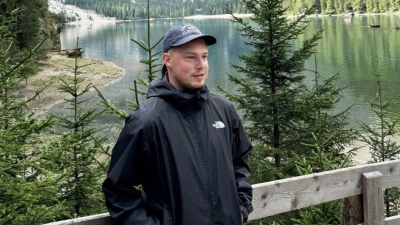 Zum Ausgleich geht Max Wonnenberg gerne in den Bergen wandern, im Winter fährt er Ski. (Foto: Paula Florschütz)