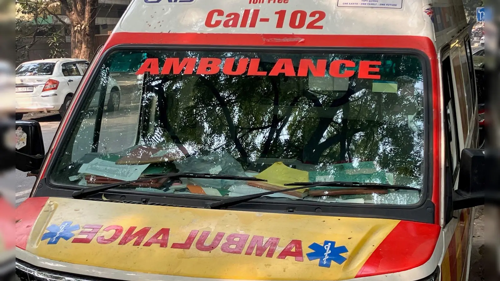 Mindestens zehn Menschen sterben bei einem Brand auf der Intensivstation eines Krankenhauses in Ostindien. (Symbolbild) (Foto: Dirk Godder/dpa)