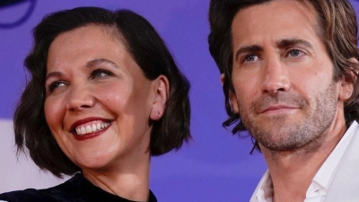 Die neue Jury-Vorsitzende Maggie Gyllenhaal ist die Schwester von Jake Gyllenhaal. (Archivbild)  (Foto: Domenico Stinellis/AP/dpa)