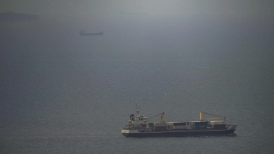 Die für den Welthandel wichtige Straße von Hormus bleibt weitestgehend blockiert. (Foto: Uncredited/AP/dpa)
