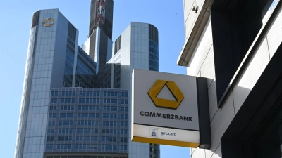 Die Commerzbank wehrt sich seit Monaten gegen eine mögliche Übernahme durch die Unicredit. (Archivbild) (Foto: Michael Brandt/dpa)