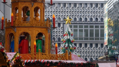 Der Magdeburger Weihnachtsmarkt ist noch bis zum 29. Dezember geöffnet. (Archivbild) (Foto: Klaus-Dietmar Gabbert/dpa)