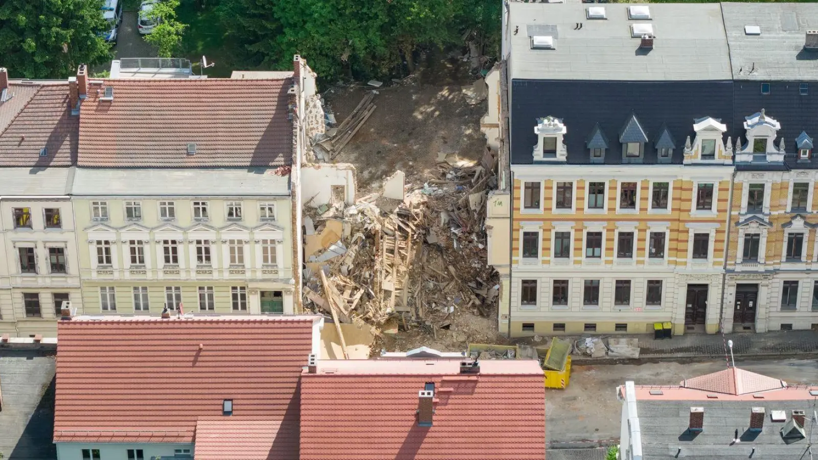Der Rettungseinsatz nach dem Einsturz des Gründerzeithauses in Görlitz dauerte etwa 72 Stunden. (Foto: Sebastian Kahnert/dpa)
