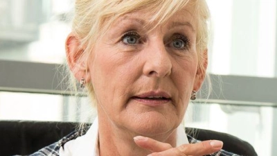 Abmahnung erhalten: Jetzt ist es wichtig, aktiv zu werden und das Gespräch mit der Führungskraft zu suchen, um mögliche Missverständnisse auszuräumen. (Foto: Christin Klose/dpa-tmn)