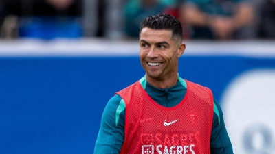 Cristiano Ronaldo und Portugal starten gegen Tschechien in das EM-Turnier. (Foto: David Inderlied/dpa)