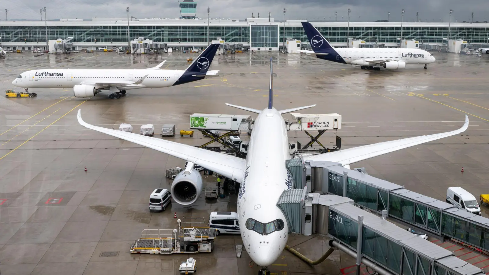 Am Flughafen München steht ein Warnstreik an. (Archivbild) (Foto: Peter Kneffel/dpa)