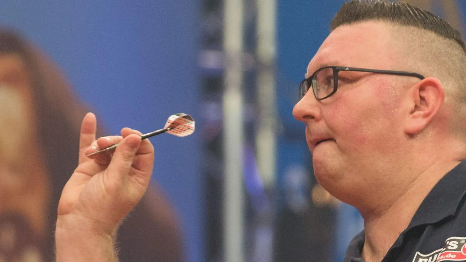 Der deutsche Dartspieler Dragutin Horvat qualifizierte sich für die WM. (Foto: Friso Gentsch/dpa)