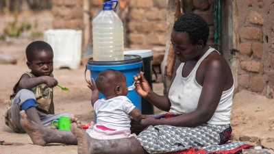 Einer von elf Menschen, in Afrika gar einer von fünf, sind laut den neuen UN-Welternährungsbericht von Hunger betroffen. (Archivbild) (Foto: Aaron Ufumeli/AP/dpa)