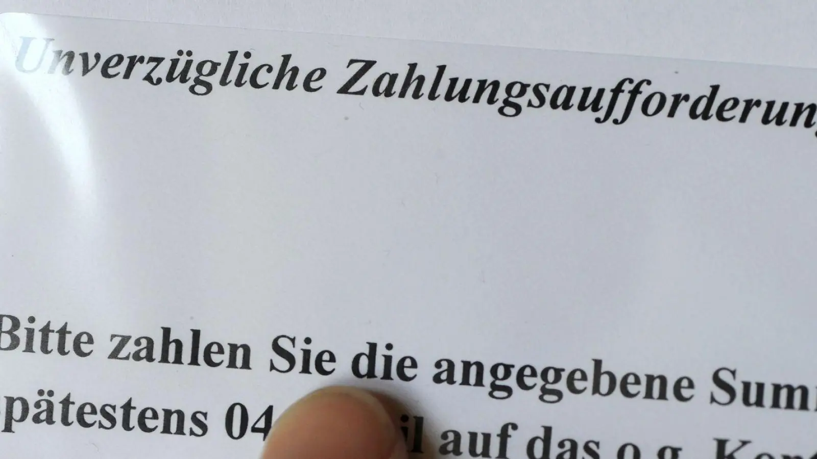 Die Zahlungsaufforderungen befanden sich in mehreren Briefkästen. (Symbolbild) (Foto: Jens Kalaene/dpa-Zentralbild/dpa)