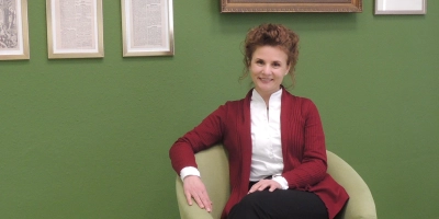 Herriedens Bürgermeisterin Dorina Jechnerer in ihrem Amtszimmer: Bei der Kommunalwahl im kommenden Jahr steht sie nicht mehr als Kandidatin für das höchste Amt im Rathaus zur Verfügung. (Foto: Peter Zumach)