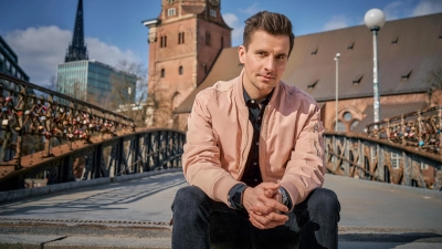 Dr. Julian Sengelmann diskutiert bei seinem Besuch in Ansbach auch mit dem Publikum. (Foto: Thomas Leidig)