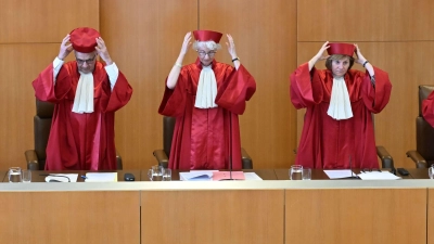 Der Zweite Senat hat die Schutzpflicht der Bundesregierung für Ausländer im Ausland geprüft. (Foto: Uli Deck/dpa)