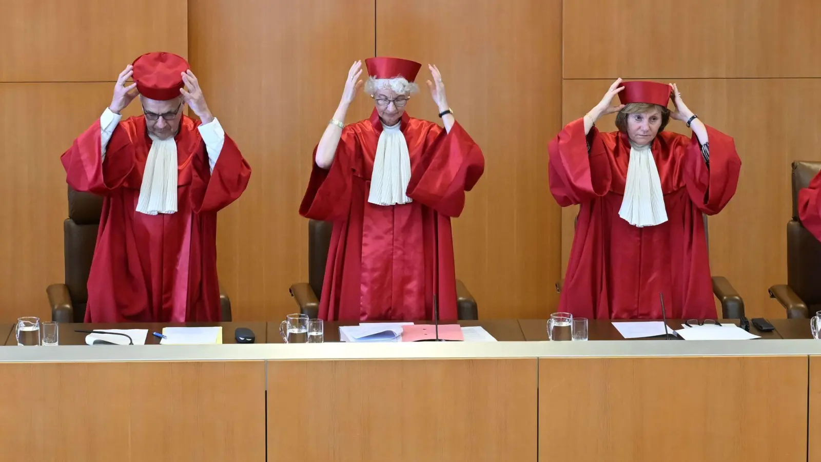 Der Zweite Senat hat die Schutzpflicht der Bundesregierung für Ausländer im Ausland geprüft. (Foto: Uli Deck/dpa)