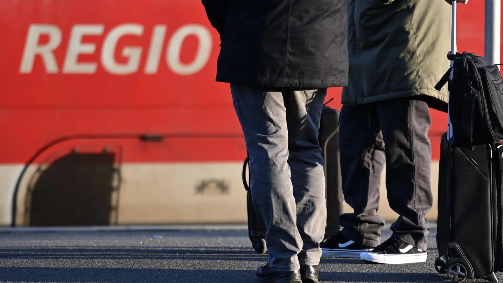 In München ist ein neuer Halt für Regionalzüge an der Poccistraße geplant. (Symbolbild)  (Foto: Shireen Broszies/dpa)