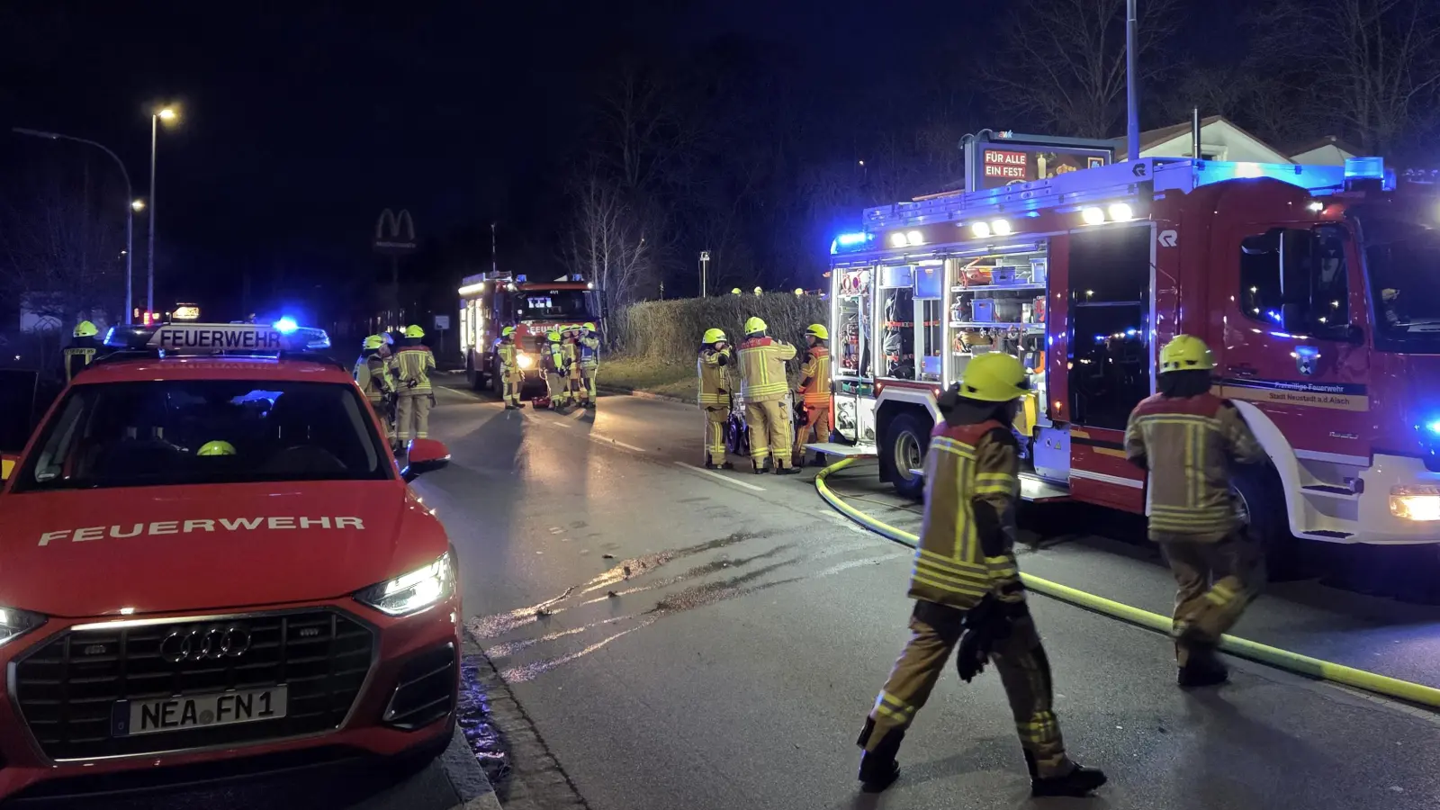 Die Feuerwehrleute im Landkreis Neustadt/Aisch-Bad Windsheim wurden an Heiligabend gleich mehrfach vom Weihnachtsbaum und ihren Familien weg alarmiert. (Foto: Rainer Weiskirchen)