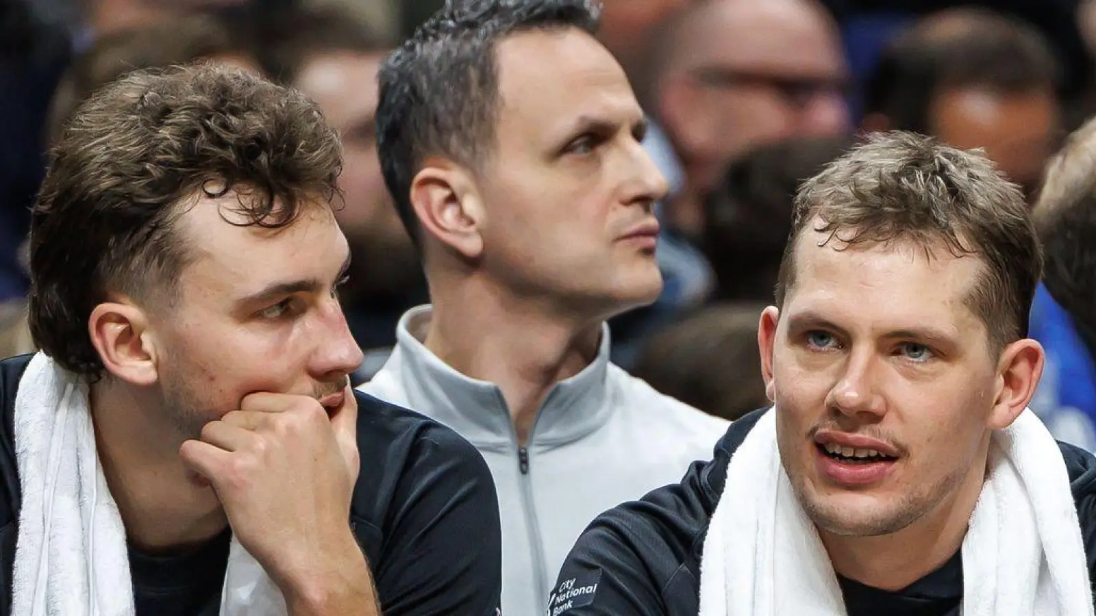 Die Wagner-Brüder konnten in ihrer Heimatstadt einen Sieg feiern. (Foto: Andreas Gora/dpa)