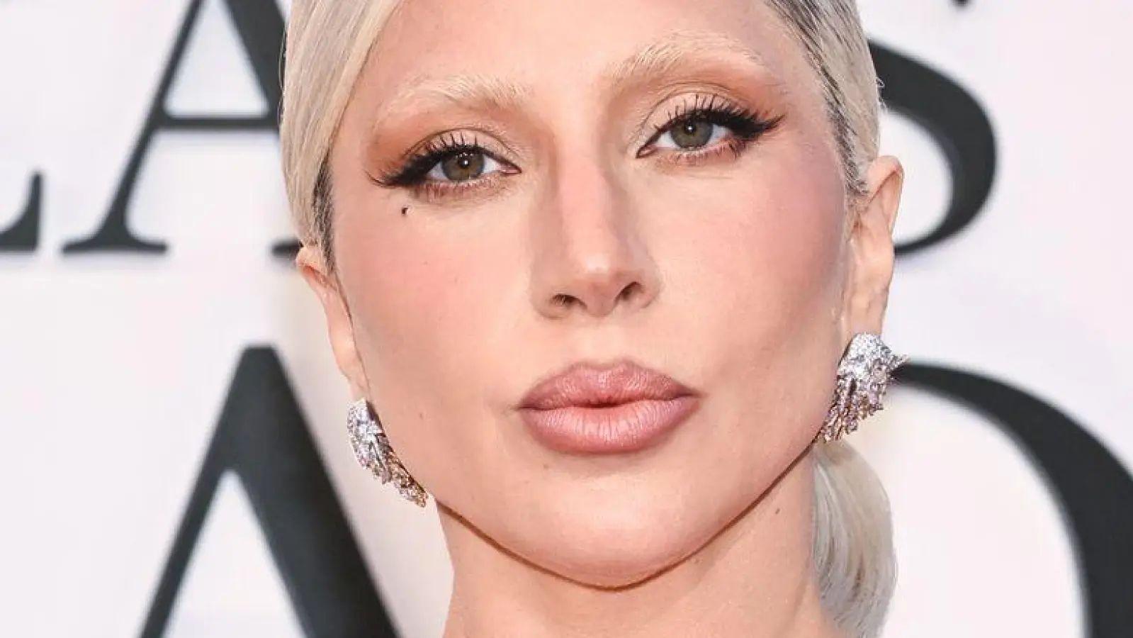 Lady Gaga (40) zeigt in einem Musikvideo ihre Begeisterung für die Modewelt. (Archivbild) (Foto: Evan Agostini/Invision/AP/dpa)