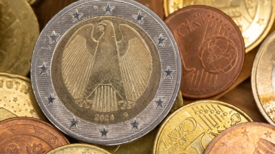 Die Eurostaaten stellen Jahr für Jahr neue Münzen im Milliardenwert her. (Symbolbild)  (Foto: Fernando Gutierrez-Juarez/dpa)