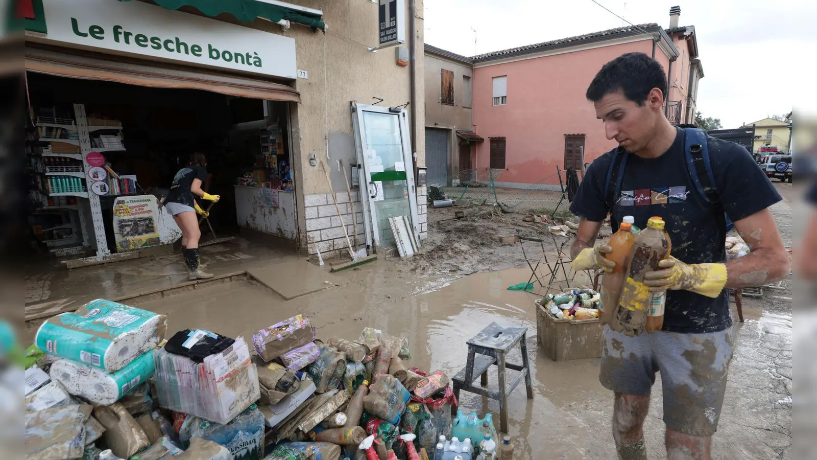 Rom stellt 20 Millionen Euro an Soforthilfe zur Verfügung. (Foto: Fabrizio Zani/LaPresse/AP/dpa)