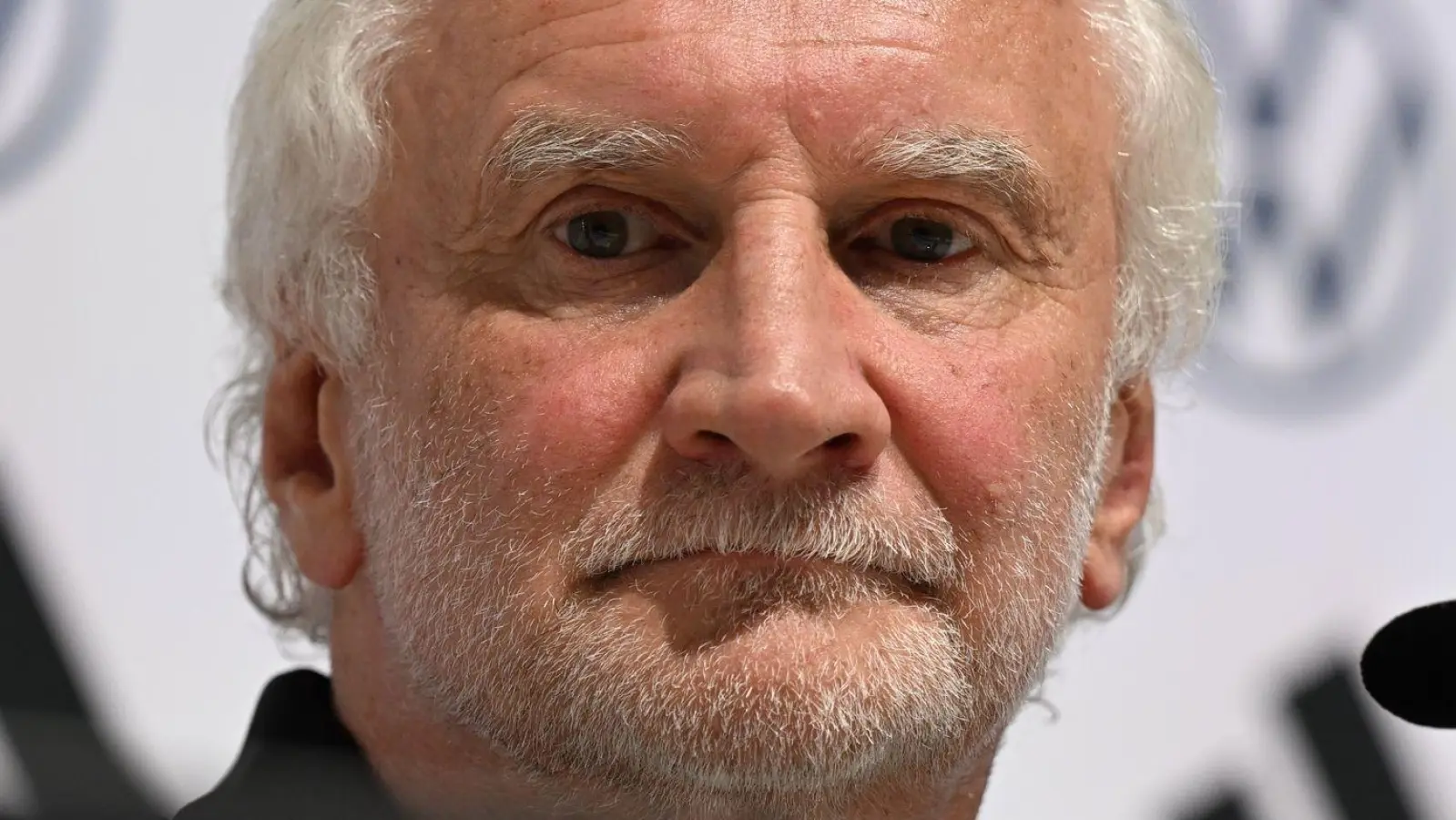 Rudi Völler wirbt um Nachsicht mit Nationalstürmer Nick Woltemade. (Archivbild) (Foto: Federico Gambarini/dpa)